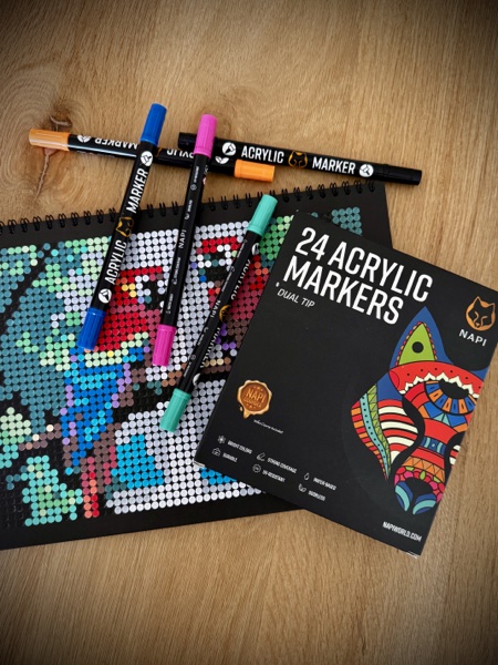 NAPI 24 Acrylic Markers — productfoto